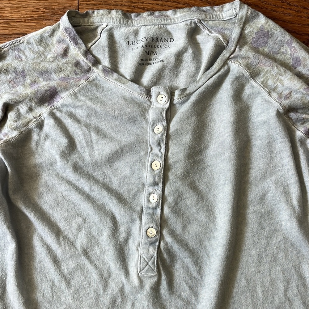 Lucky Brand Vintage Blue Henley. - Picture 6 of 7